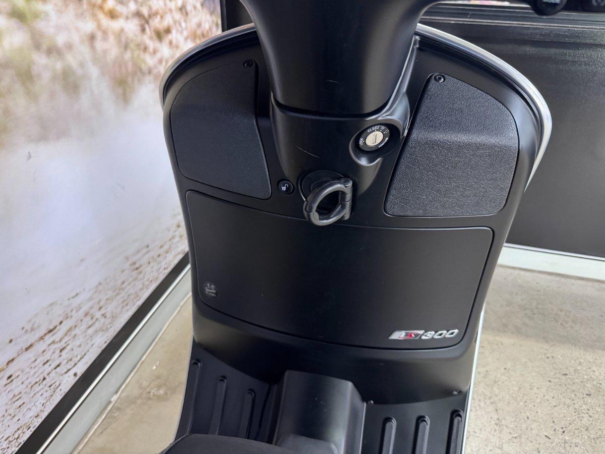 2021 VESPA GTS 300 SUPER SPORT HPE SCOOTER