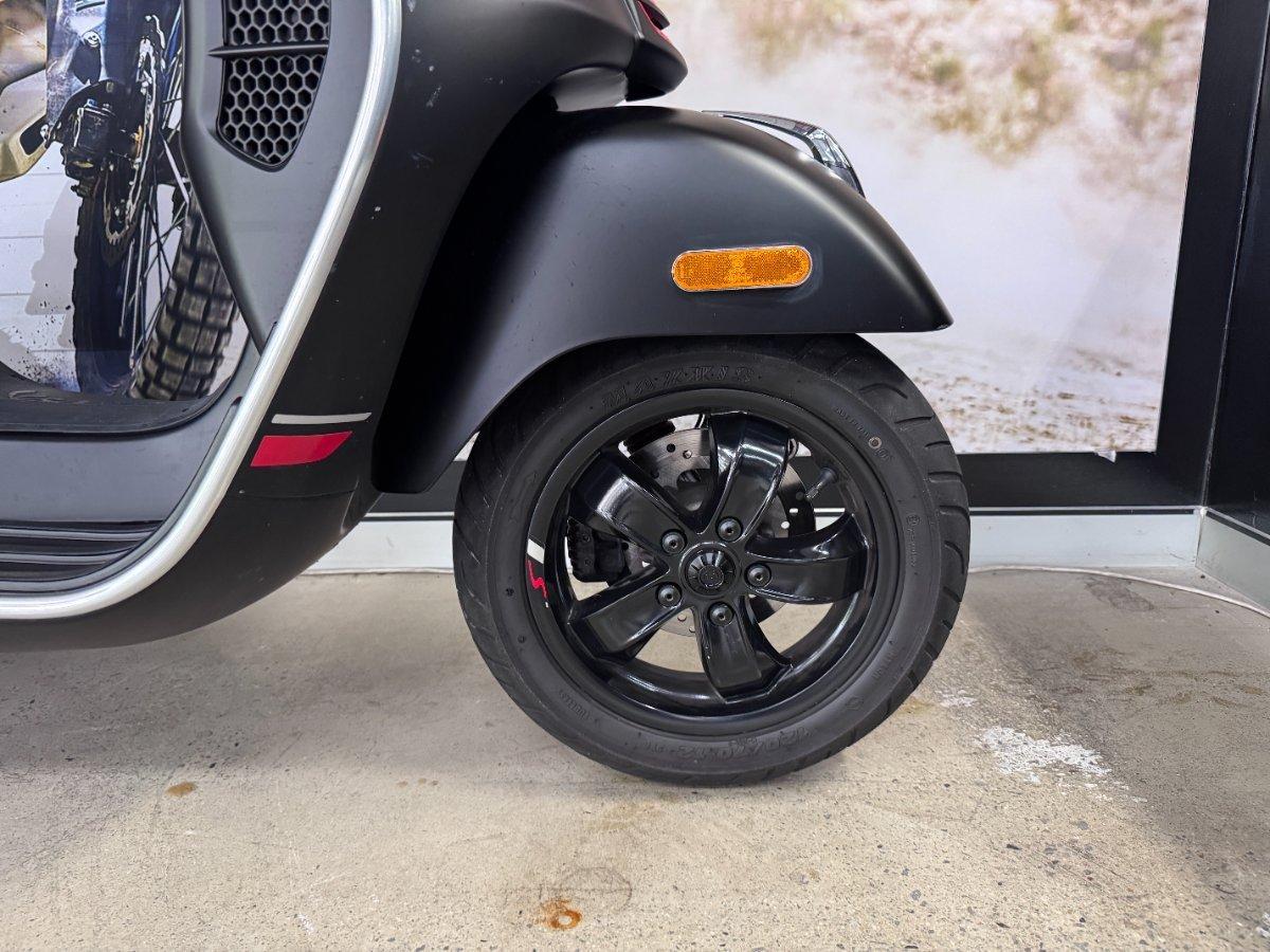 2021 VESPA GTS 300 SUPER SPORT HPE SCOOTER
