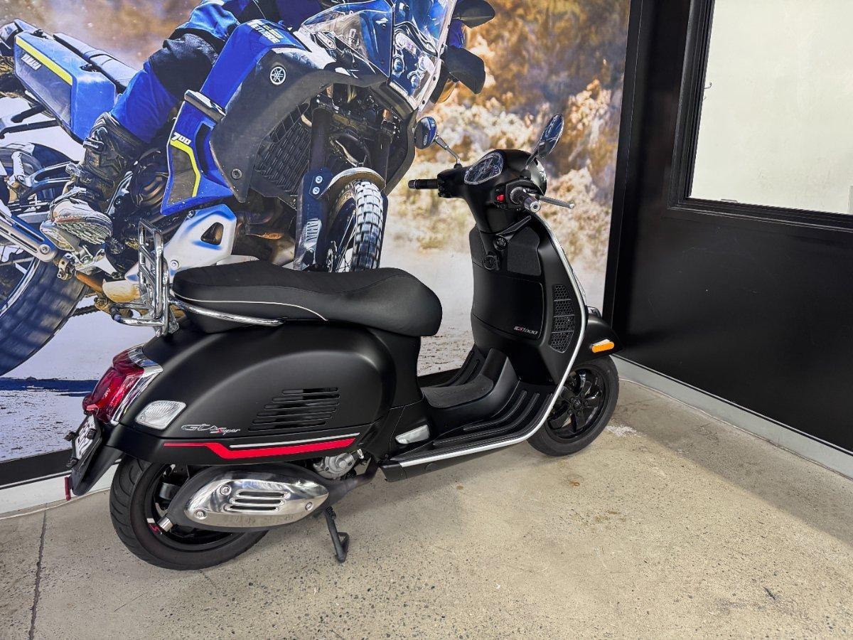 2021 VESPA GTS 300 SUPER SPORT HPE SCOOTER