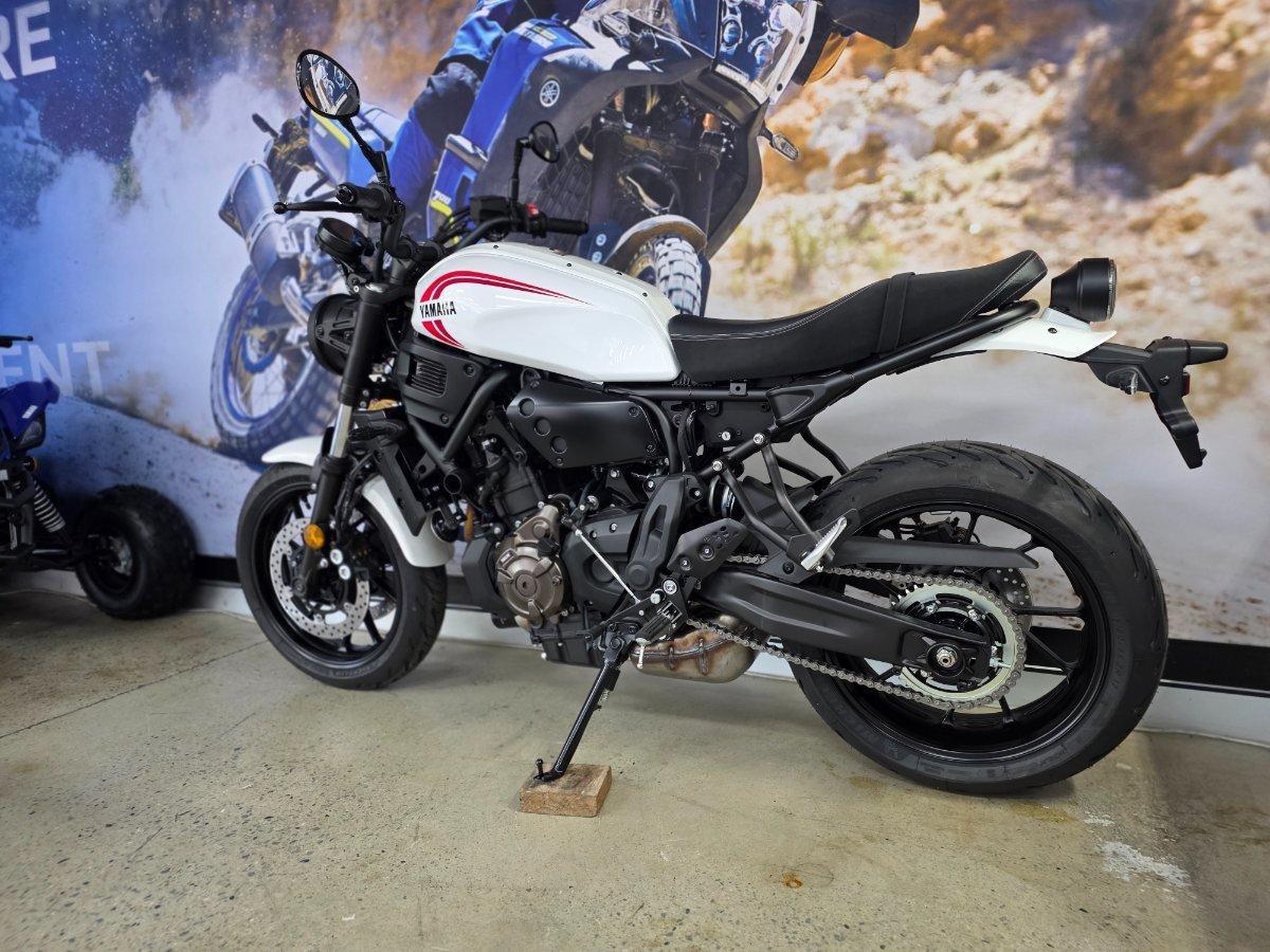 2025 YAMAHA XSR700 ROAD