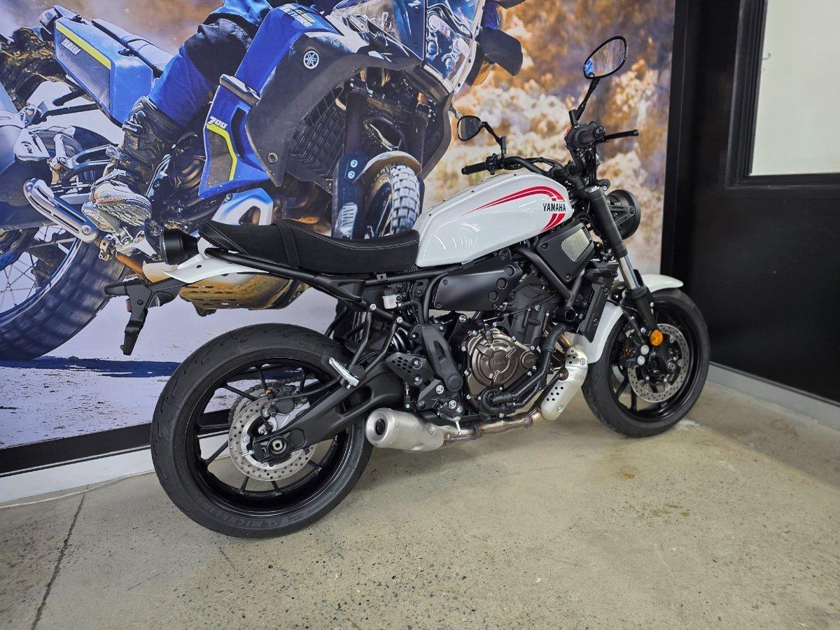 2025 YAMAHA XSR700 ROAD