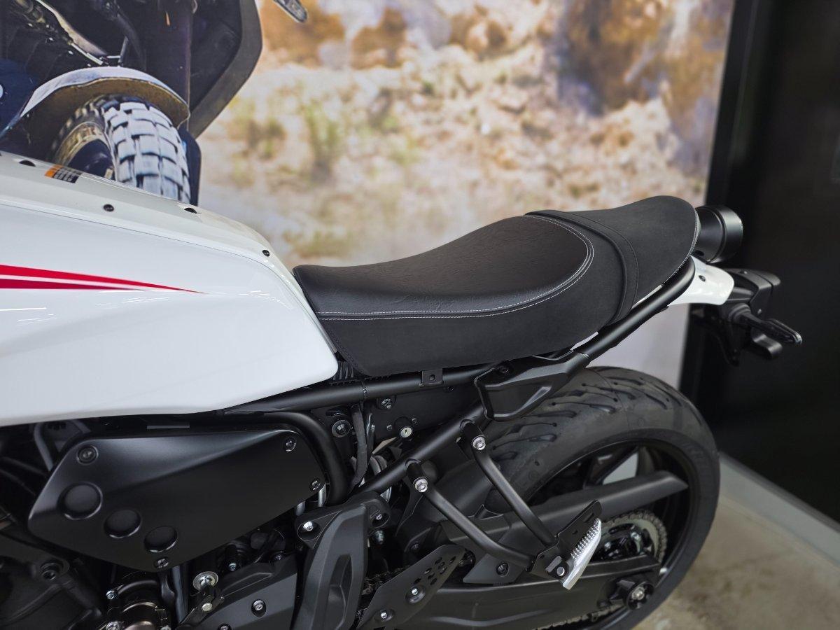 2025 YAMAHA XSR700 ROAD