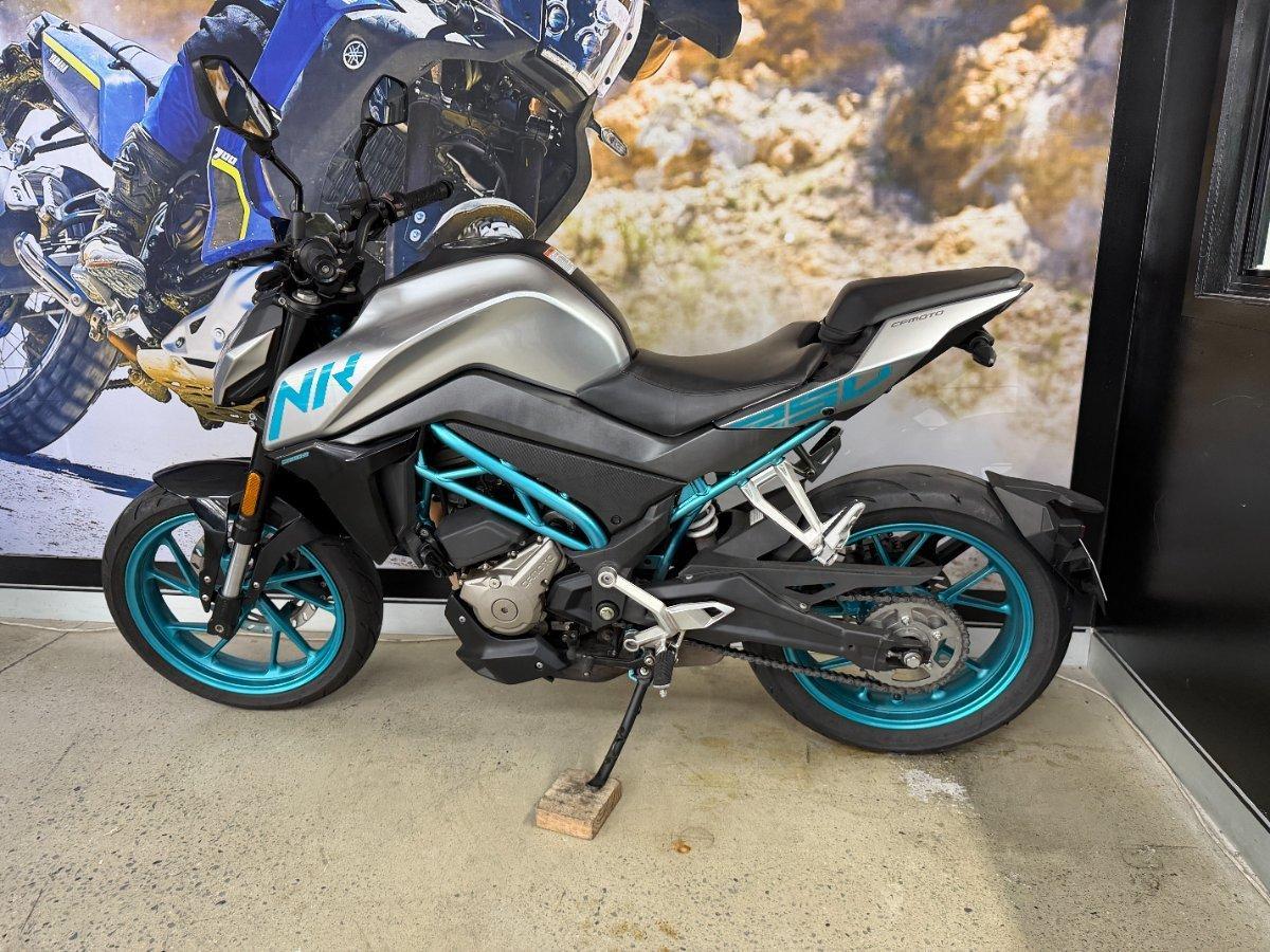 2021 CF MOTO 250 NK ROAD