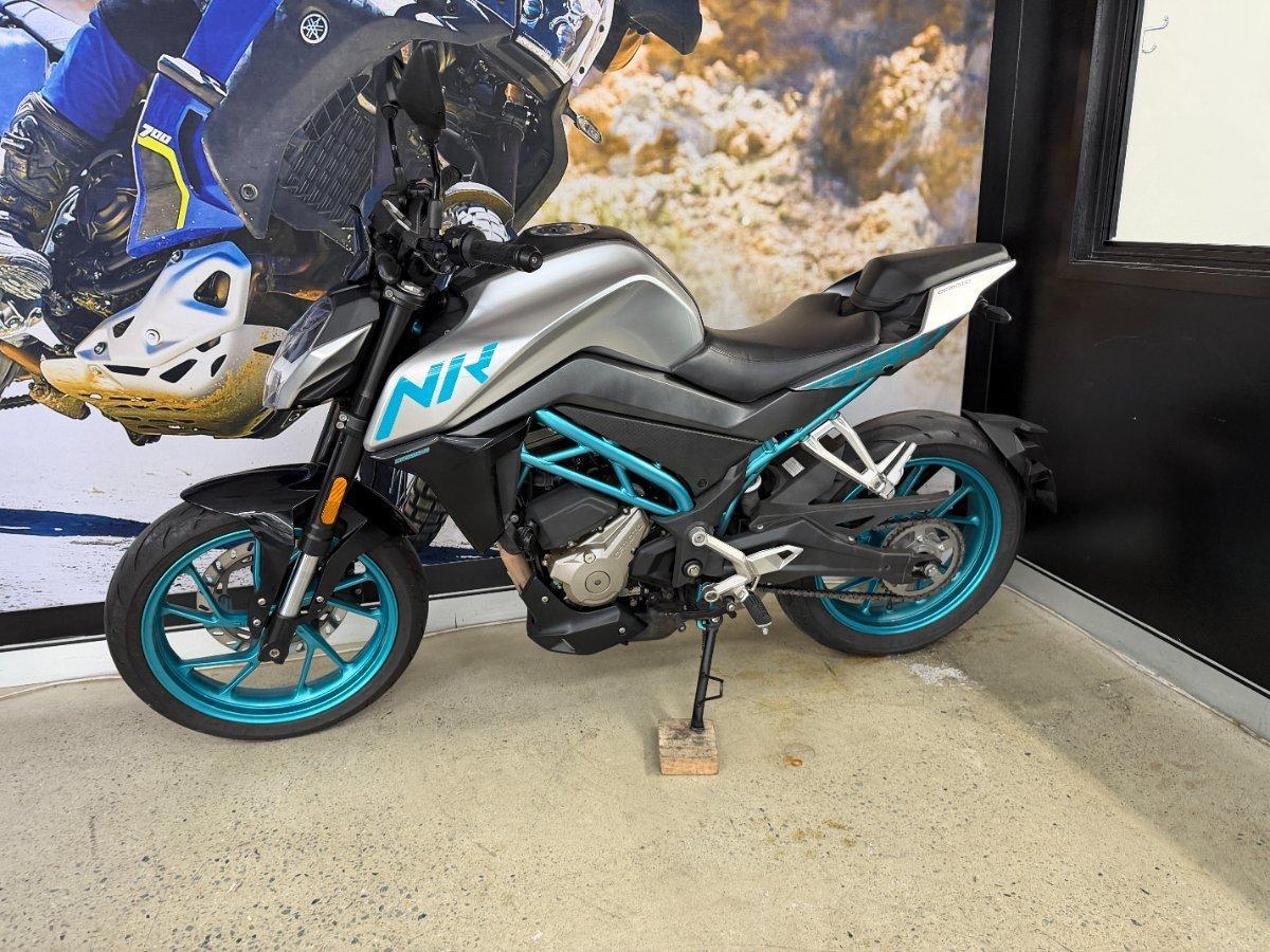 2021 CF MOTO 250 NK ROAD