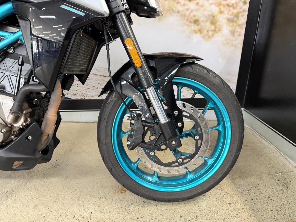 2021 CF MOTO 250 NK ROAD