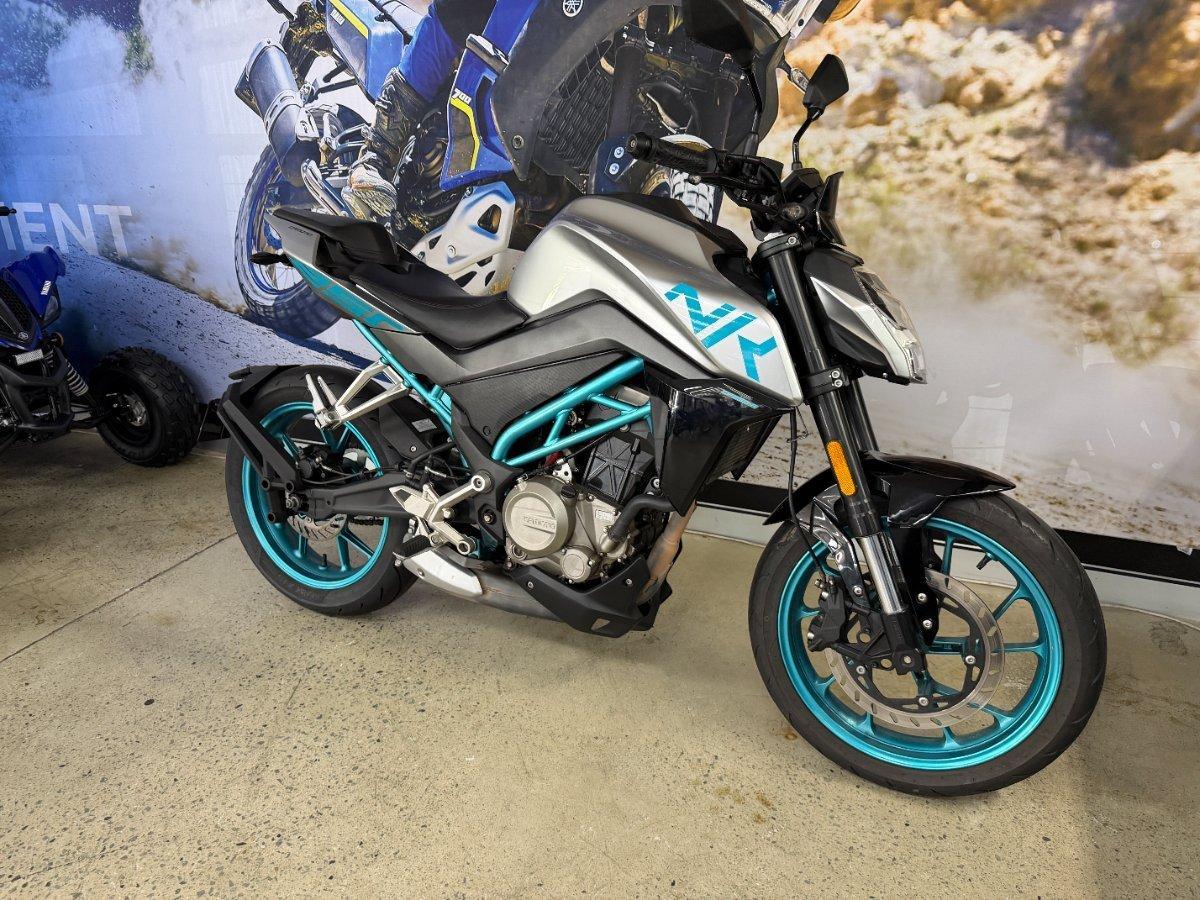 2021 CF MOTO 250 NK ROAD