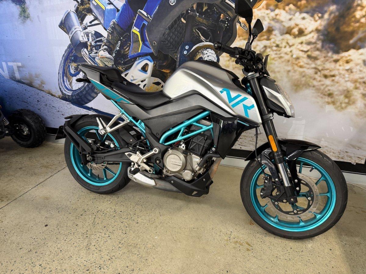 2021 CF MOTO 250 NK ROAD