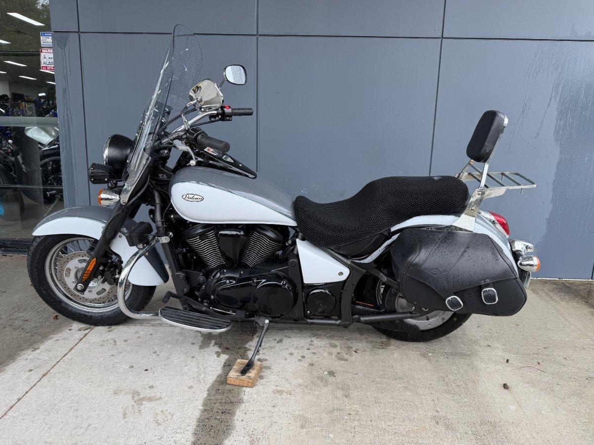 2010 KAWASAKI VULCAN 900 CUSTOM CRUISER