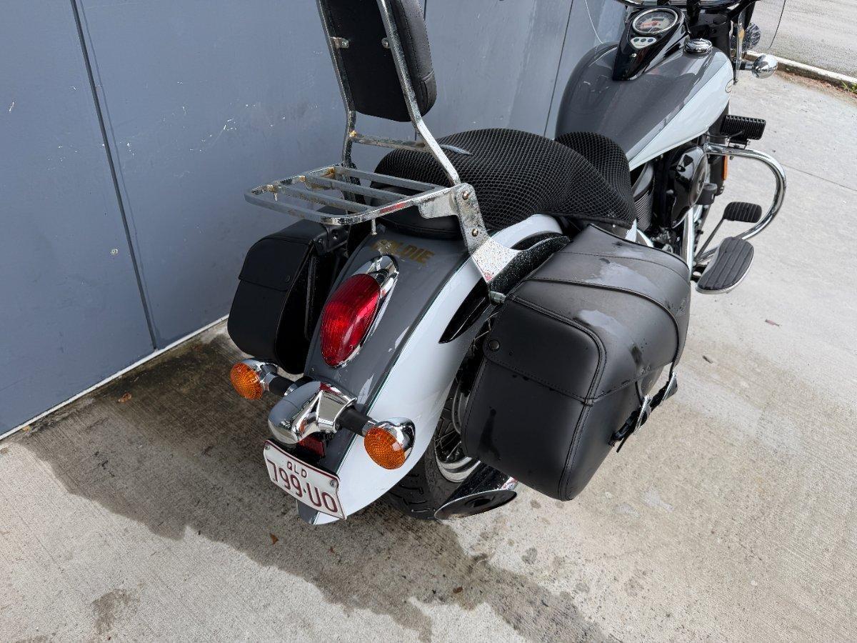 2010 KAWASAKI VULCAN 900 CUSTOM CRUISER