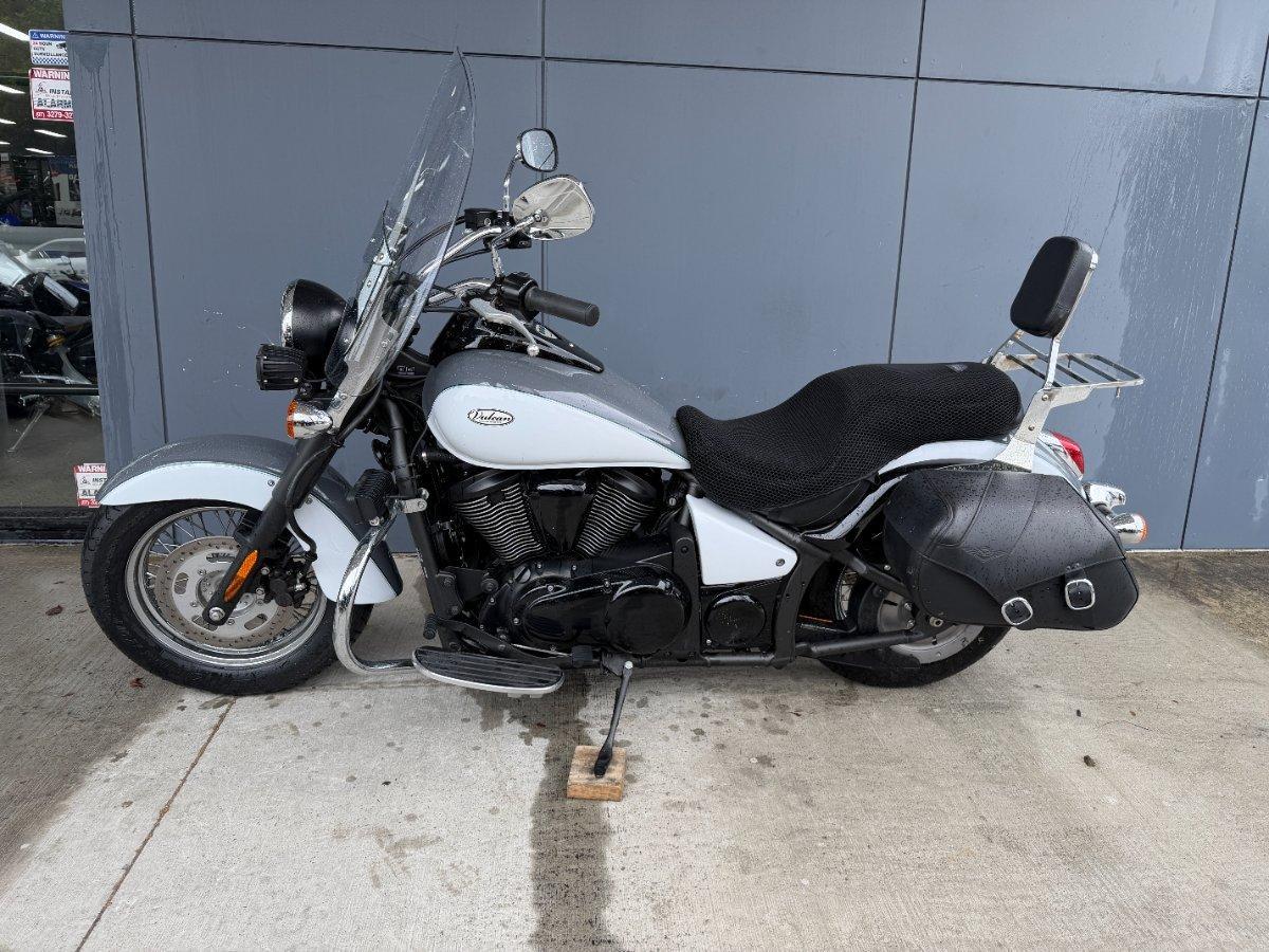 2010 KAWASAKI VULCAN 900 CUSTOM CRUISER