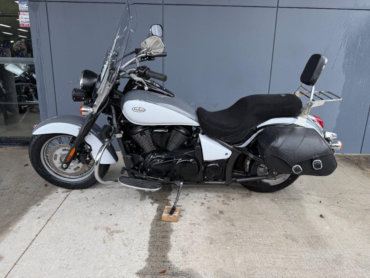 2010 KAWASAKI VULCAN 900 CUSTOM CRUISER