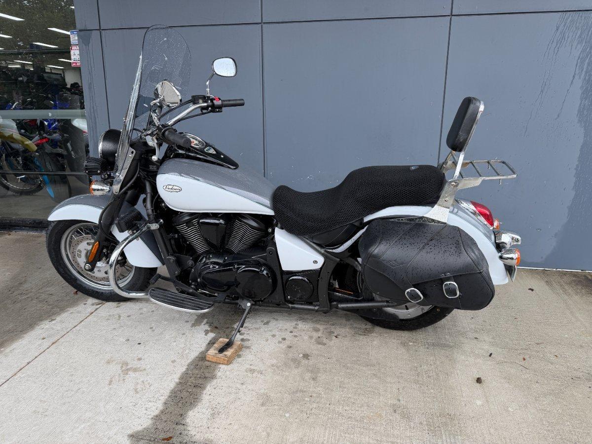 2010 KAWASAKI VULCAN 900 CUSTOM CRUISER