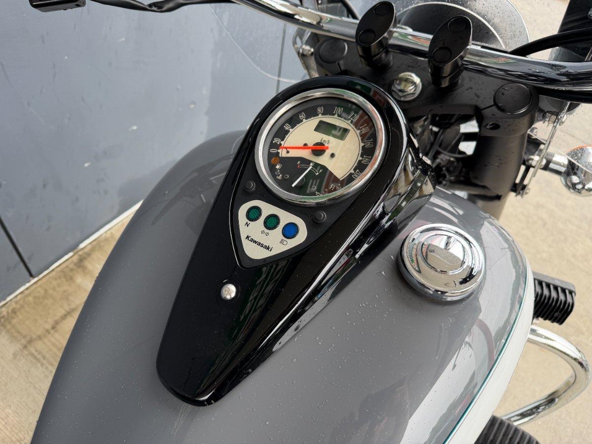 2010 KAWASAKI VULCAN 900 CUSTOM CRUISER