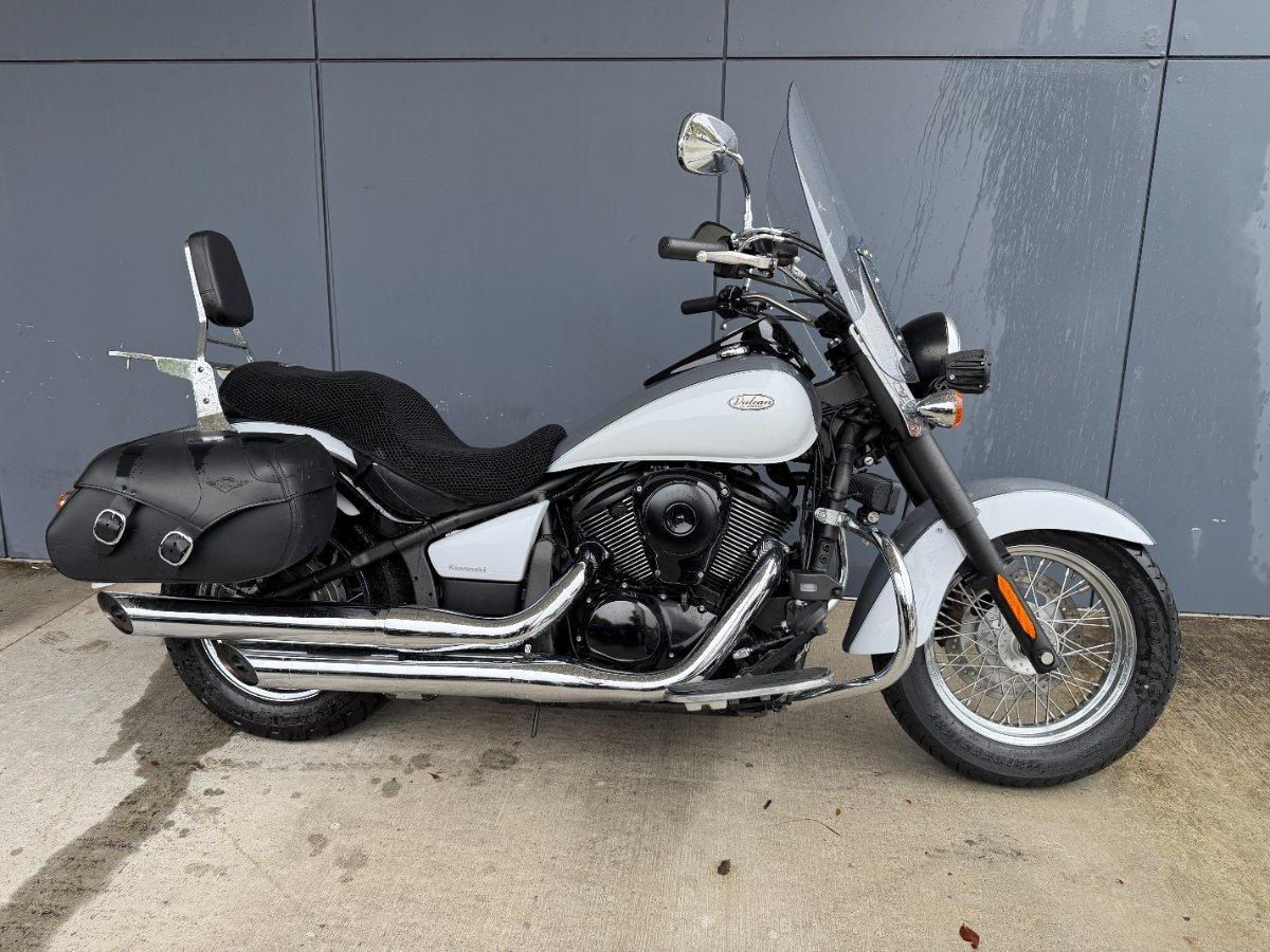 2010 KAWASAKI VULCAN 900 CUSTOM CRUISER