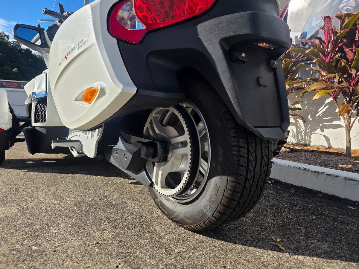 2017 CAN-AM SPYDER RT STD SM6 CRUISER