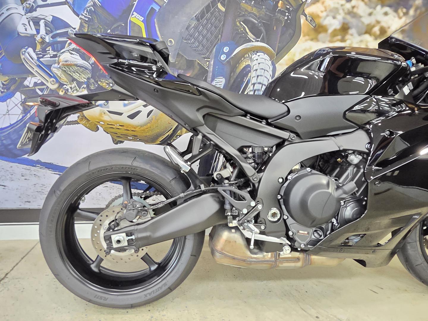 2026 YAMAHA YZF-R9 SPORTS