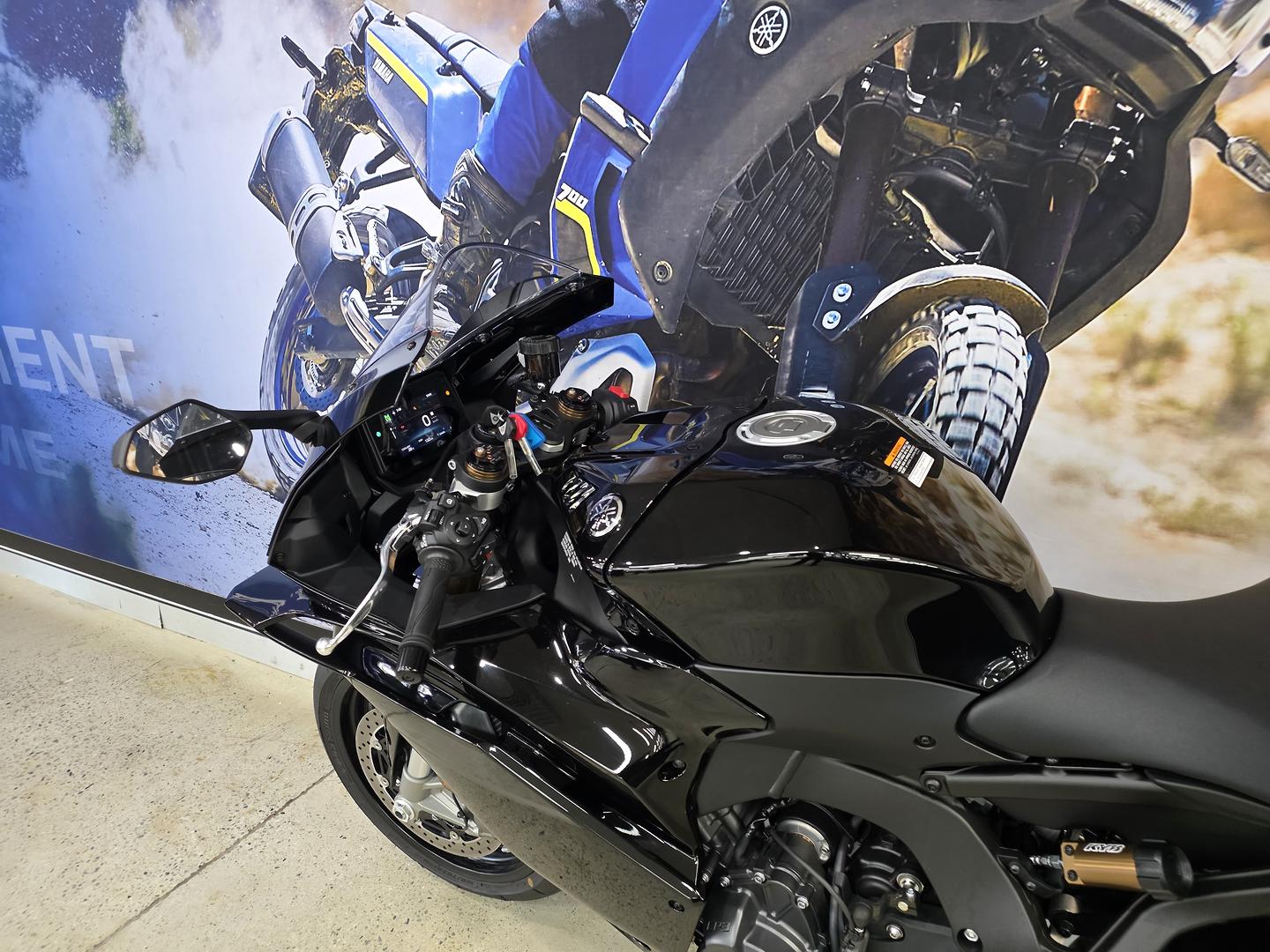 2026 YAMAHA YZF-R9 SPORTS