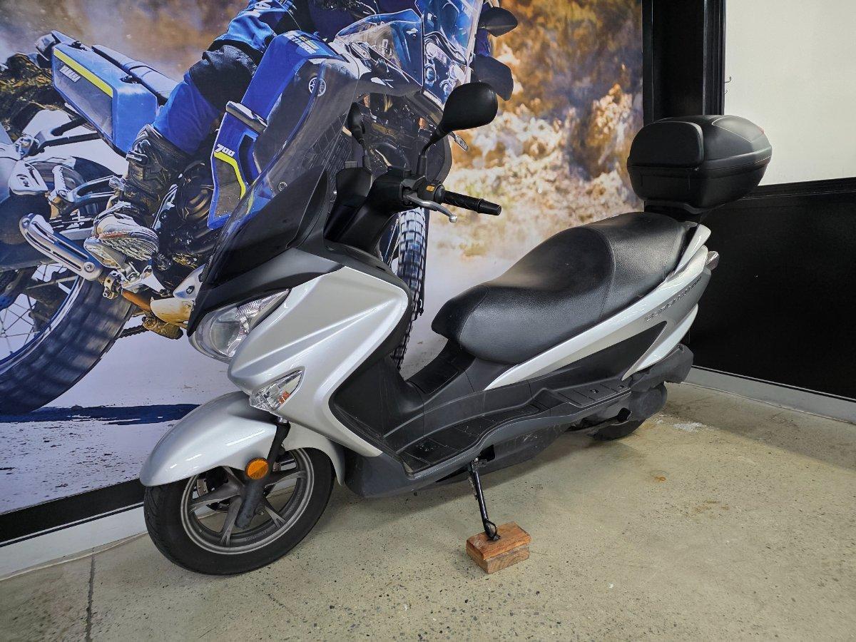 2014 SUZUKI BURGMAN 200 SCOOTER
