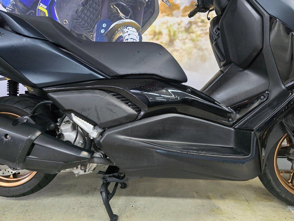 2023 YAMAHA XMAX 300 (CZD300A) SCOOTER