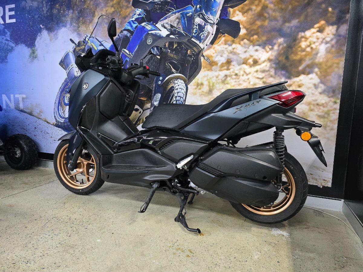2023 YAMAHA XMAX 300 (CZD300A) SCOOTER