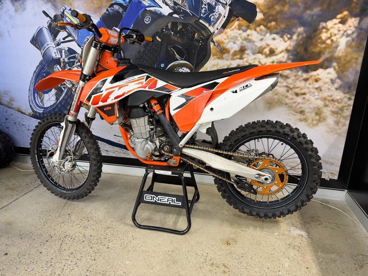 2015 KTM 450 SX-F MOTOCROSS