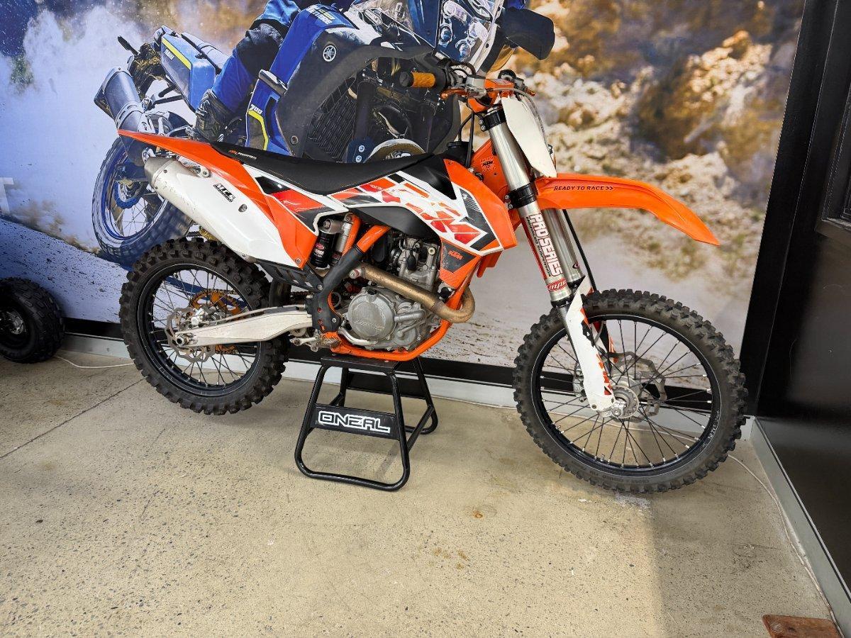 2015 KTM 450 SX-F MOTOCROSS