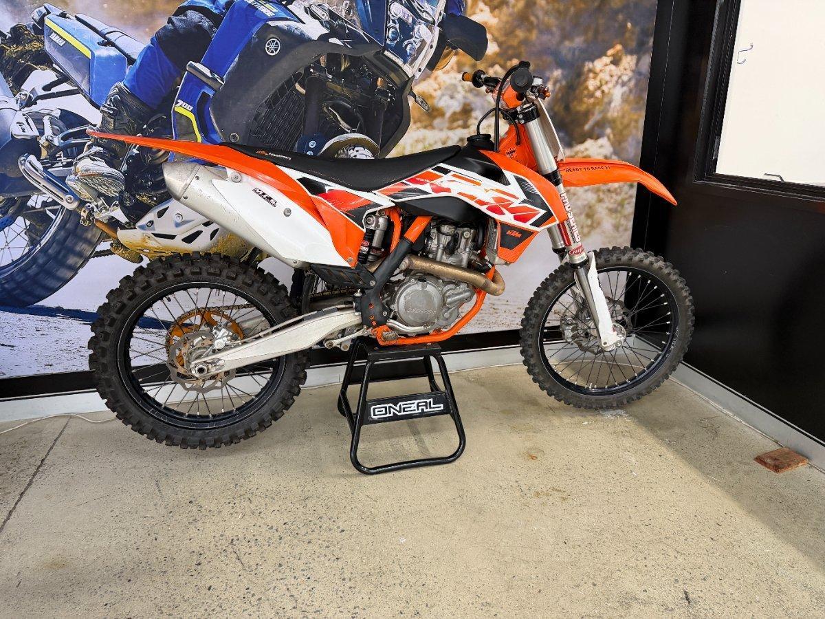 2015 KTM 450 SX-F MOTOCROSS