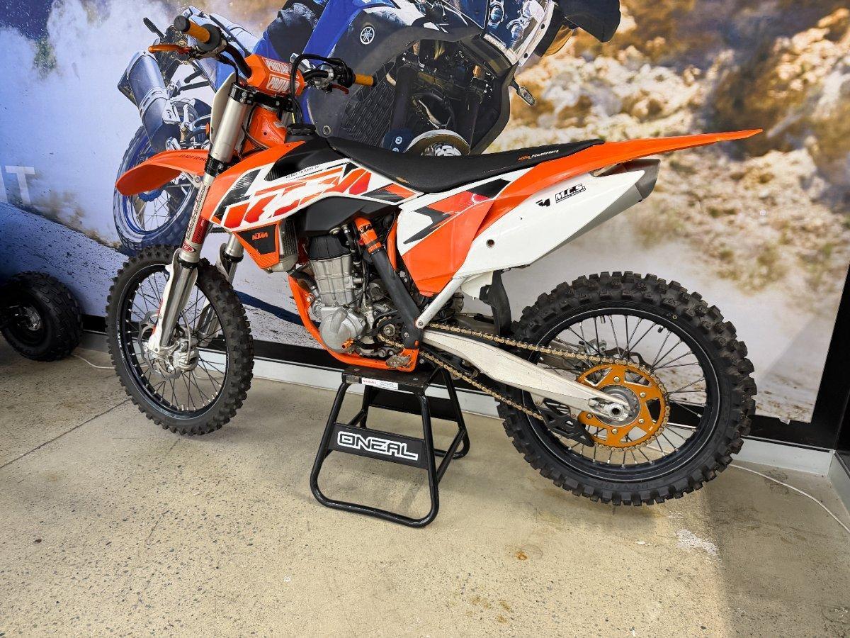 2015 KTM 450 SX-F MOTOCROSS