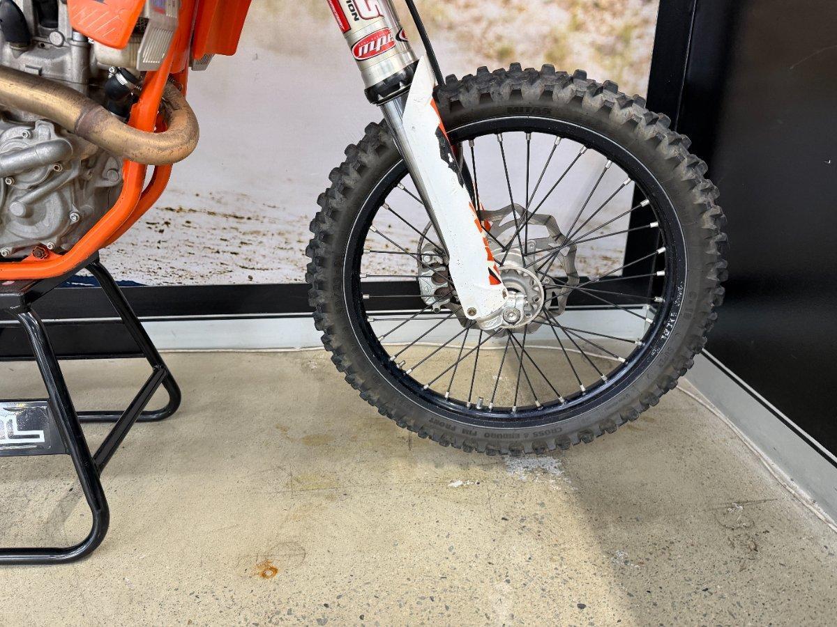 2015 KTM 450 SX-F MOTOCROSS