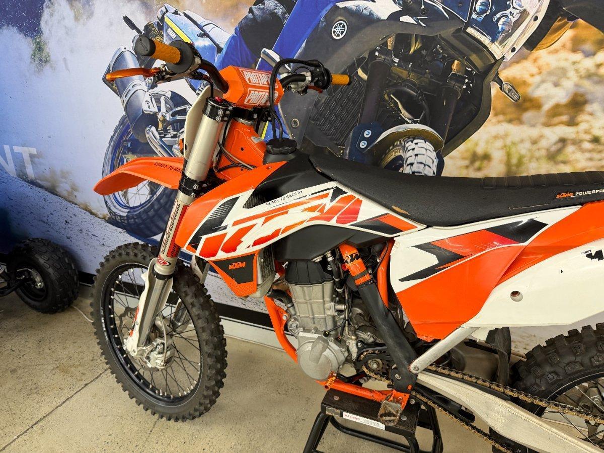 2015 KTM 450 SX-F MOTOCROSS