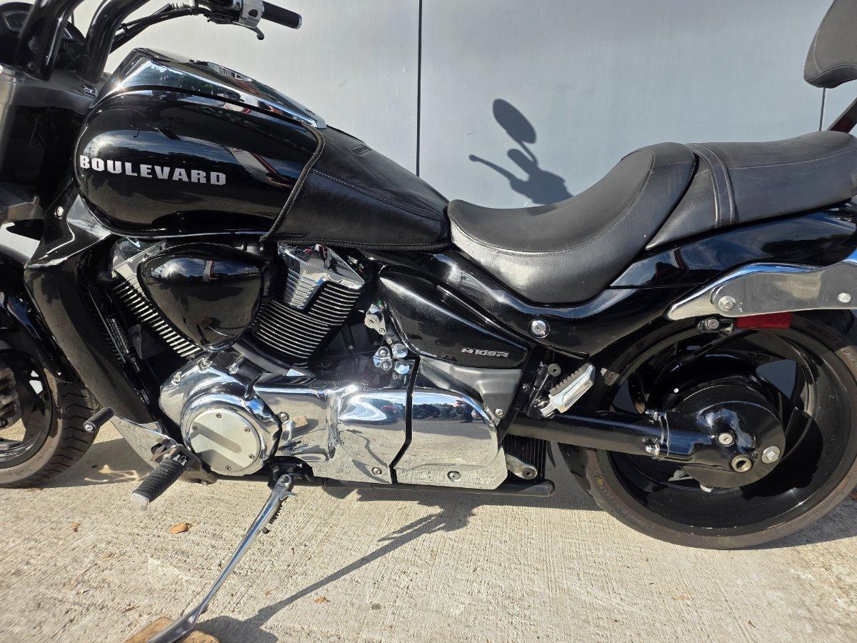 2017 SUZUKI VZR 1800 BOULEVARD (M109R) CRUISER