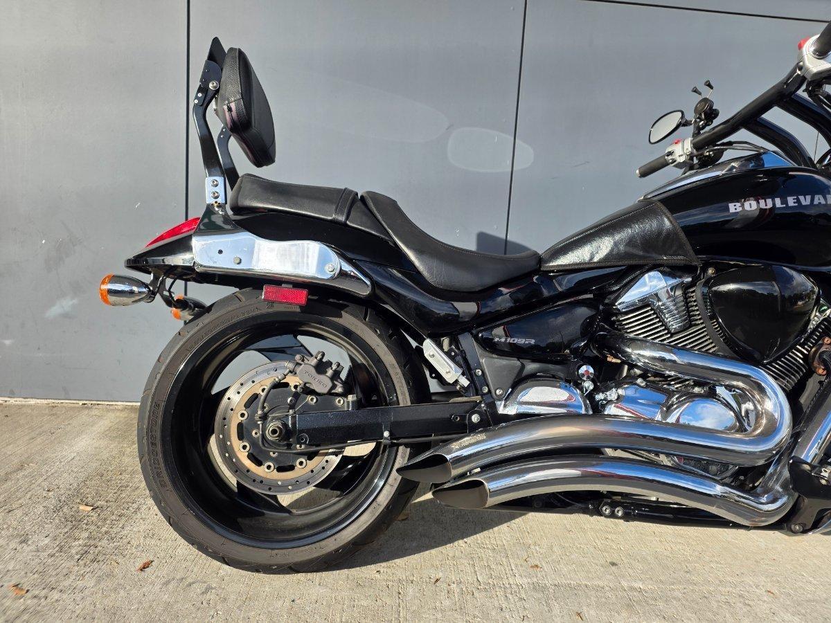 2017 SUZUKI VZR 1800 BOULEVARD (M109R) CRUISER