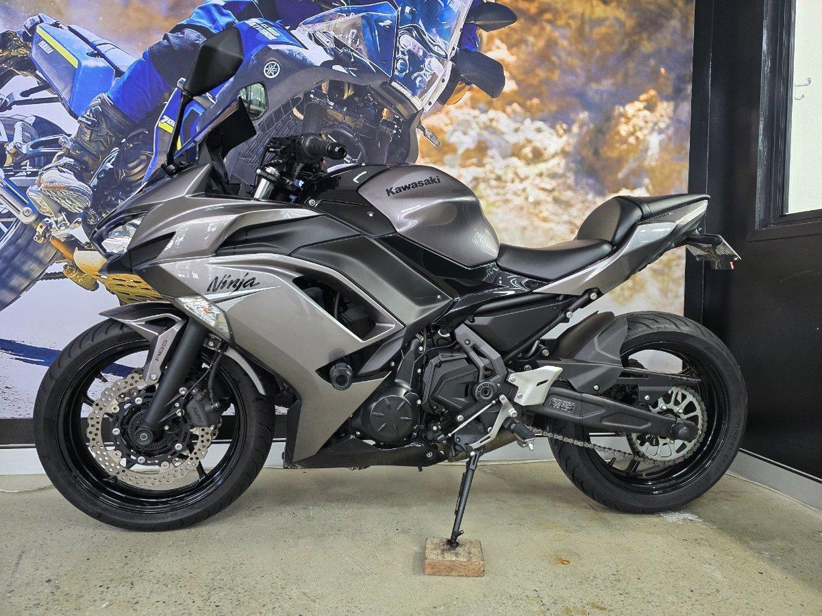 2021 KAWASAKI NINJA 650L SPORTS