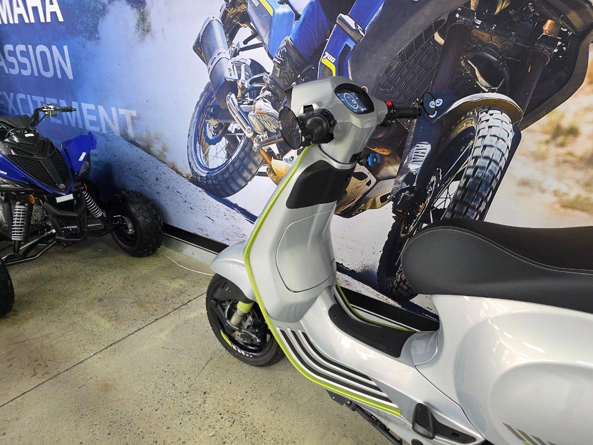 2024 VESPA SPRINT TECH 150 SCOOTER