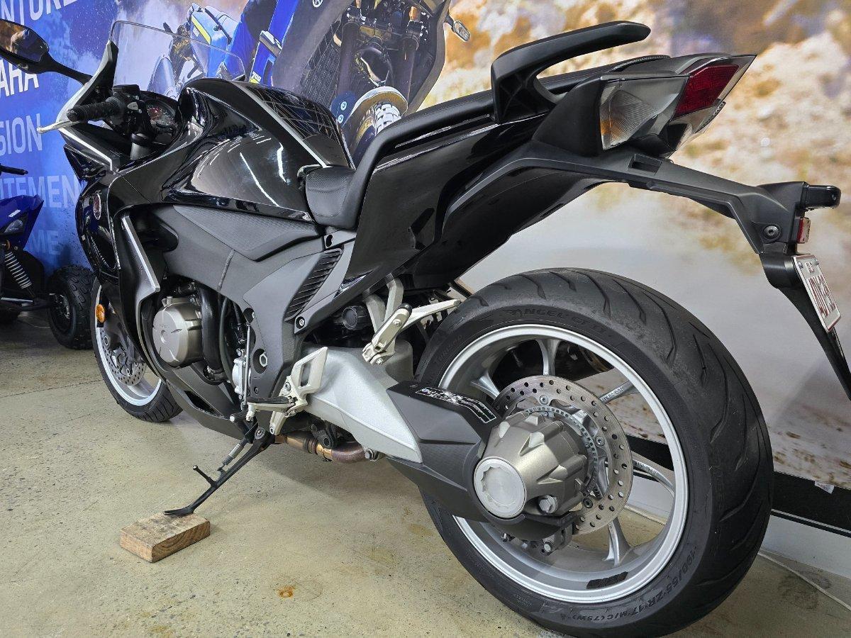 2017 HONDA VFR1200F (ABS) ROAD