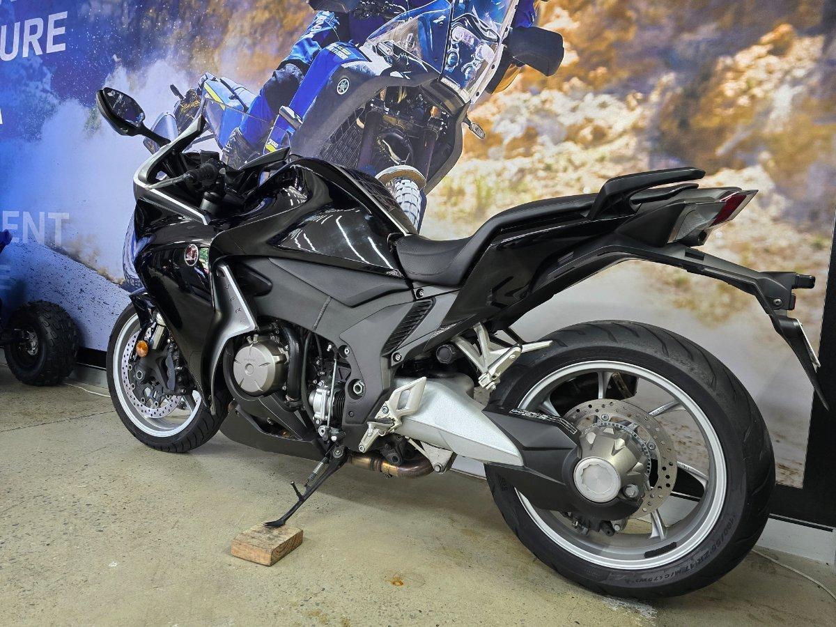 2017 HONDA VFR1200F (ABS) ROAD