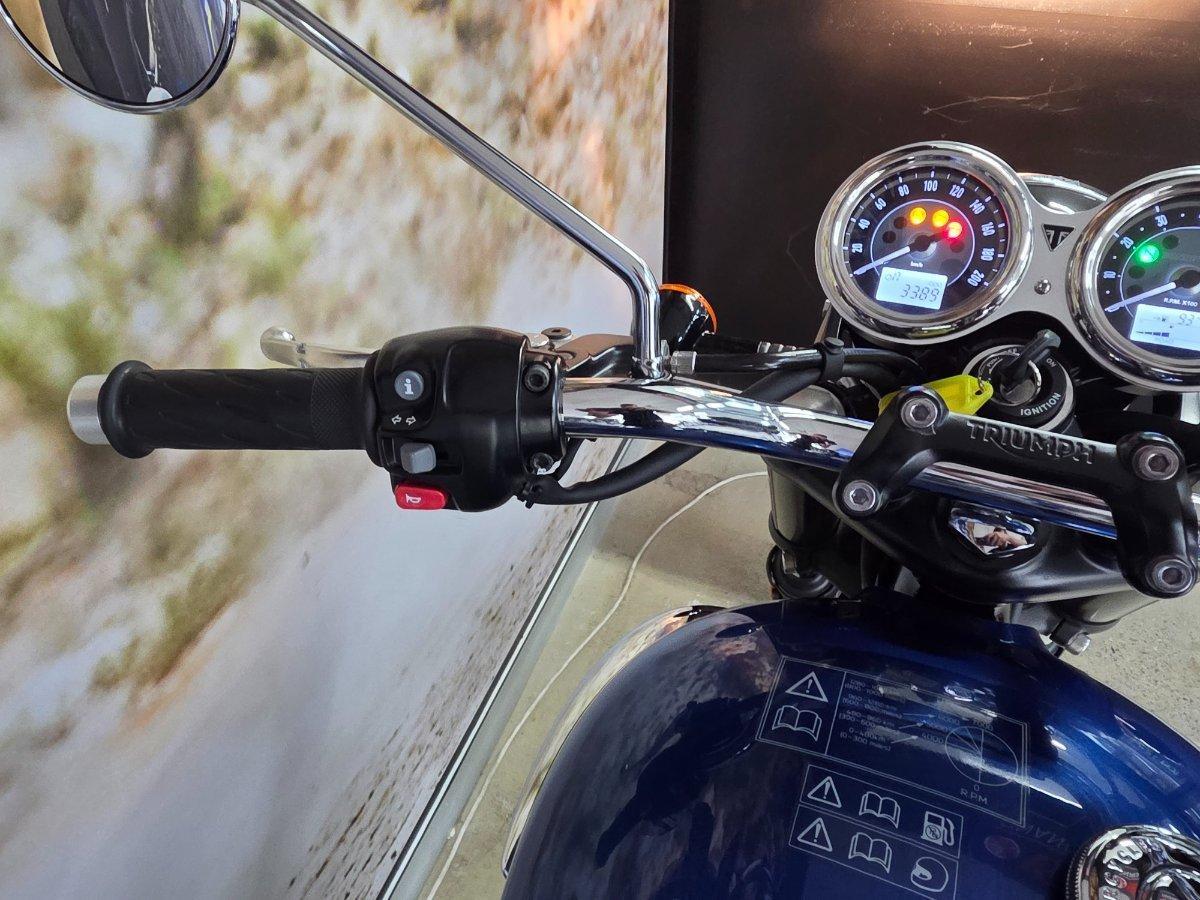 2022 TRIUMPH BONNEVILLE T100 ROAD
