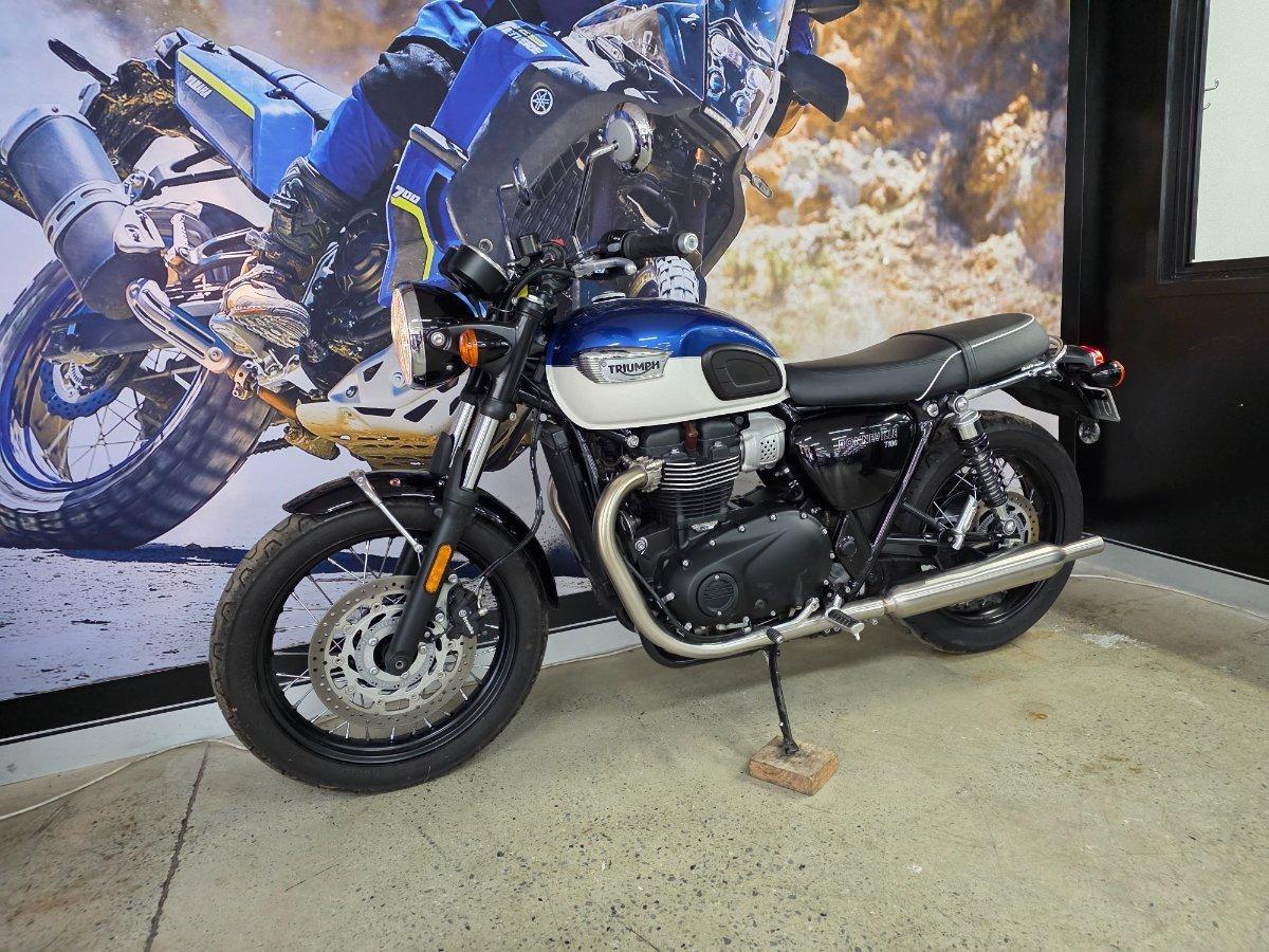 2022 TRIUMPH BONNEVILLE T100 ROAD