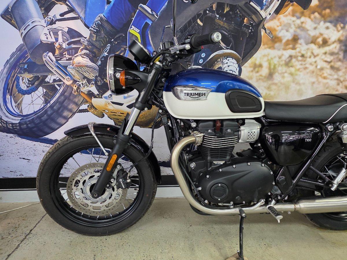 2022 TRIUMPH BONNEVILLE T100 ROAD