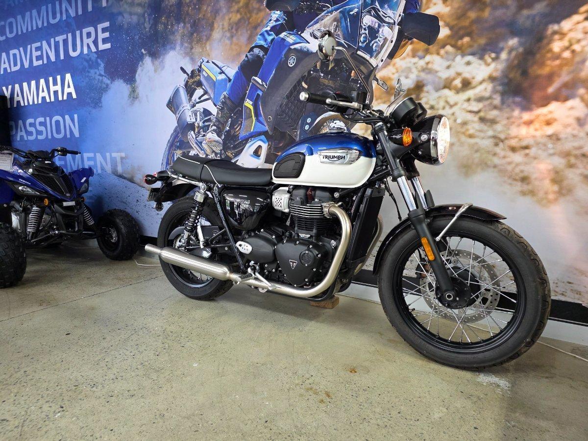 2022 TRIUMPH BONNEVILLE T100 ROAD