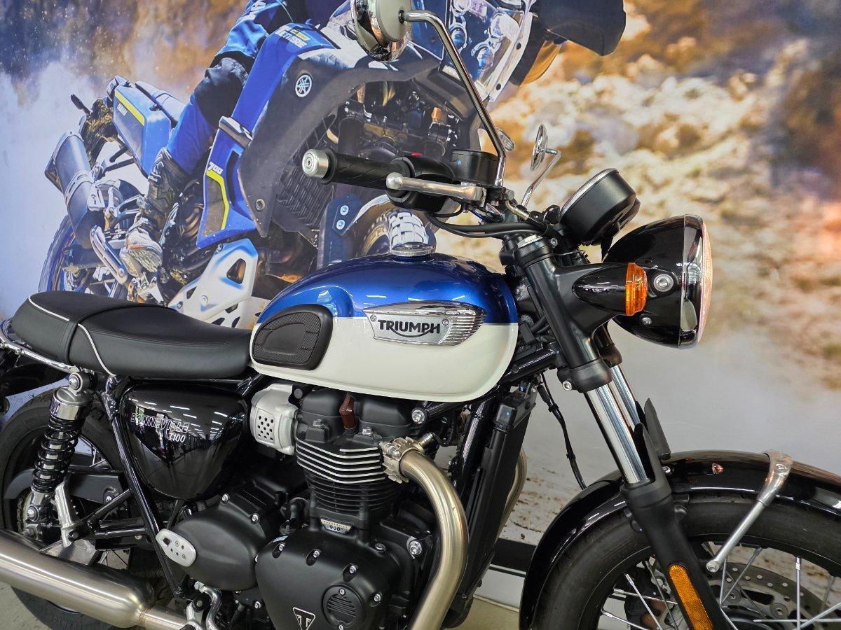 2022 TRIUMPH BONNEVILLE T100 ROAD