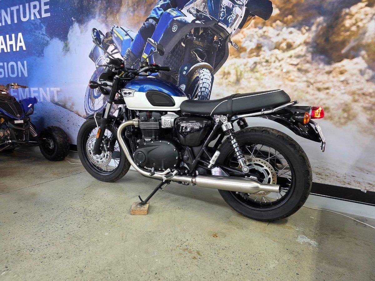 2022 TRIUMPH BONNEVILLE T100 ROAD