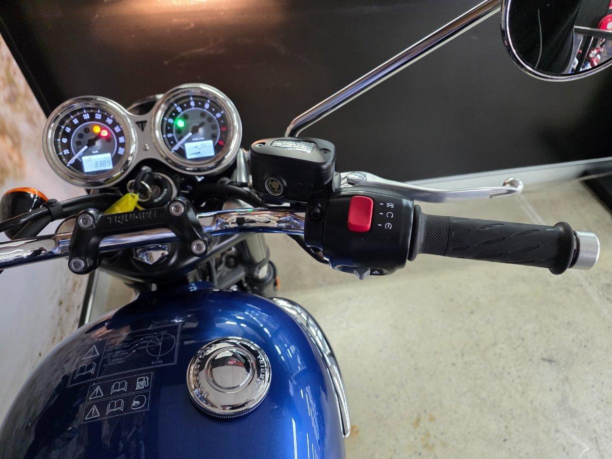 2022 TRIUMPH BONNEVILLE T100 ROAD