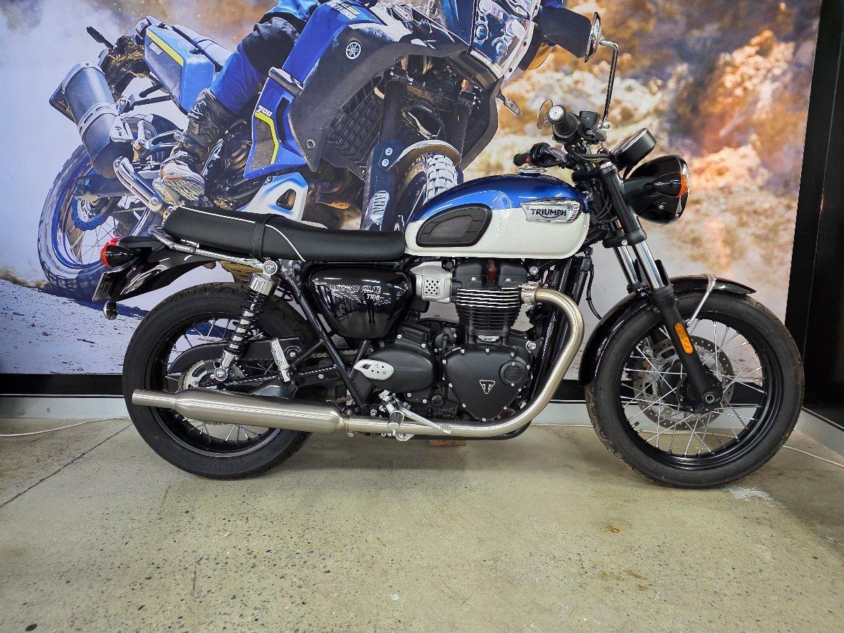 2022 TRIUMPH BONNEVILLE T100 ROAD