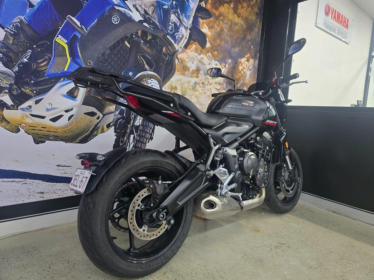 2025 TRIUMPH TRIDENT 660 ROAD