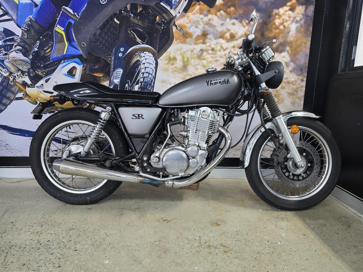 2014 YAMAHA SR400 ROAD