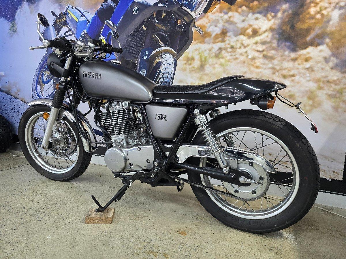 2014 YAMAHA SR400 ROAD