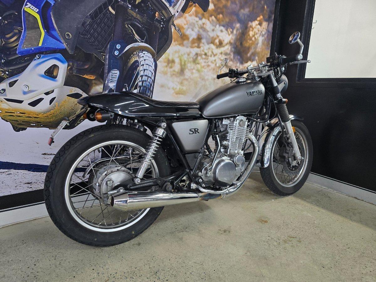 2014 YAMAHA SR400 ROAD