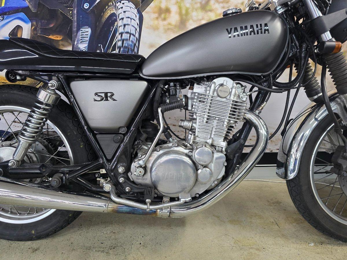 2014 YAMAHA SR400 ROAD