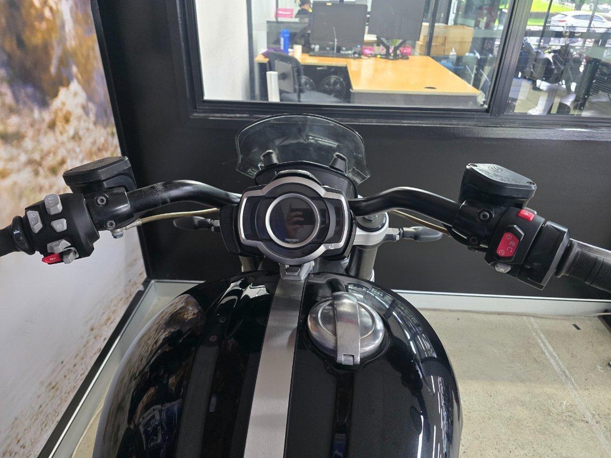 2021 TRIUMPH ROCKET 3 GT CRUISER